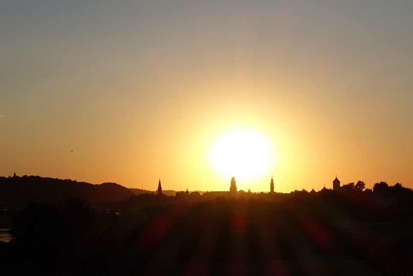 Nurimę tampame šviesa ir meile